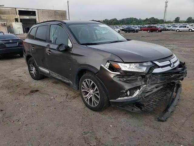 2016 Mitsubishi Outlander - Image 12