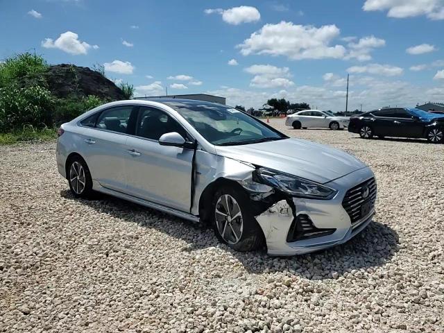 2019 Hyundai Sonata Hybrid VIN: KMHE34L38KA093496 Lot: 60490034