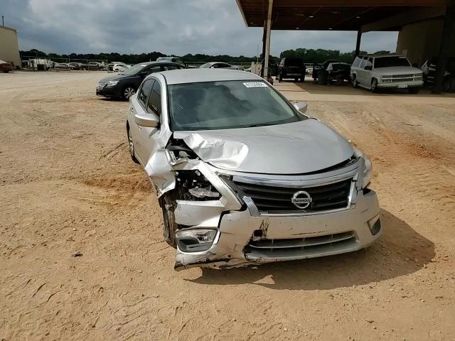 2015 Nissan Altima - Image 11