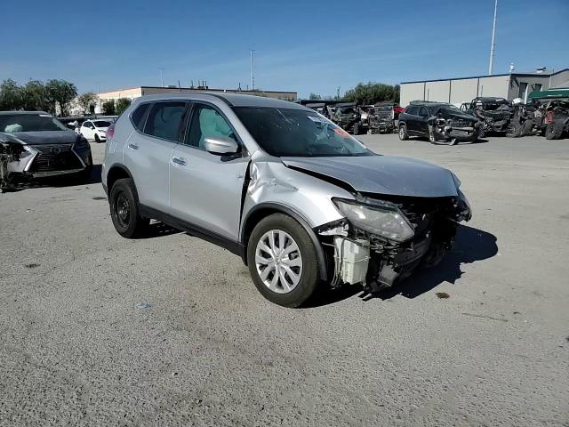 2015 Nissan Rogue S VIN: KNMAT2MT3FP586981 Lot: 57730234