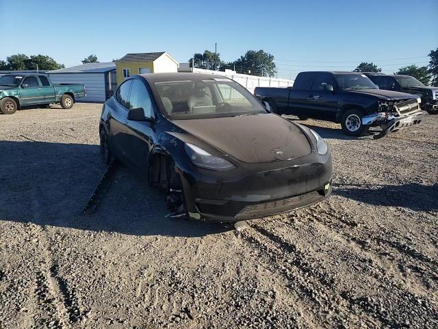 2023 Tesla Model Y VIN: 7SAYGDEF6PF746163 Lot: 57926014