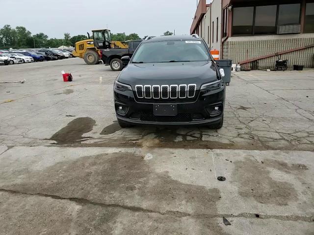 2019 Jeep Cherokee Latitude Plus VIN: 1C4PJMLB5KD105290 Lot: 59518984