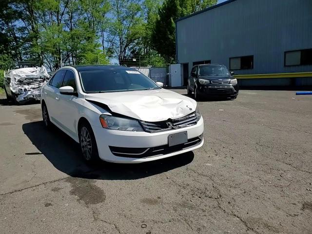 1VWBP7A31DC127282 2013 Volkswagen Passat Se