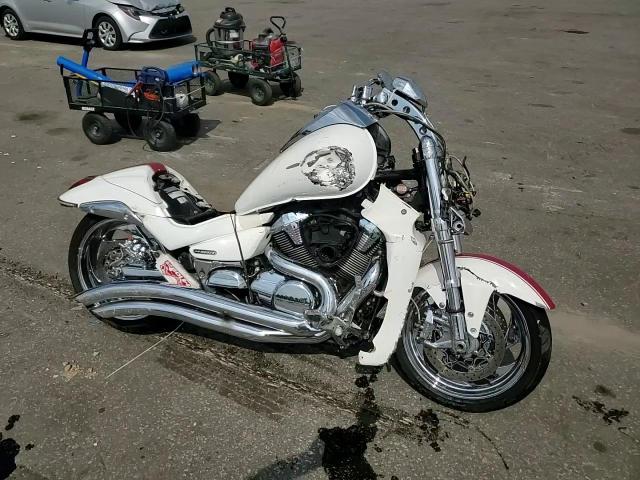 2006 Suzuki M109R / Vzr1800 K6 VIN: JS1VY53A462100447 Lot: 59395654