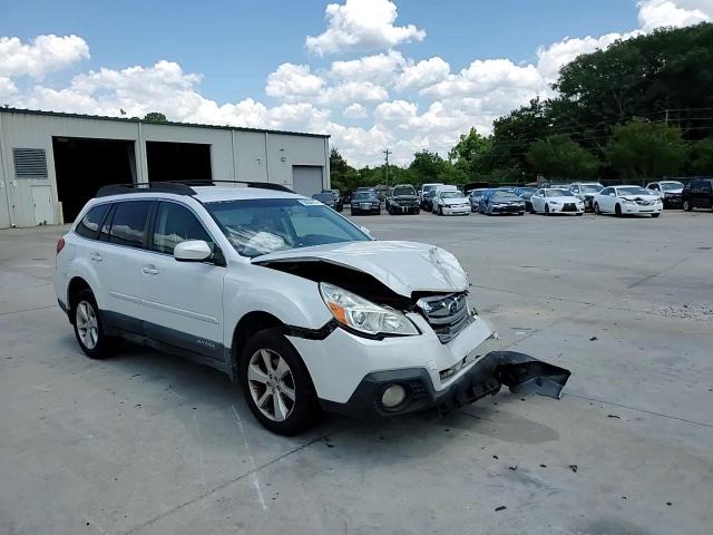 2013 Subaru Outback - Image 11