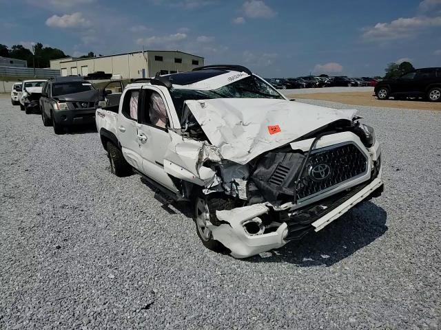 2019 Toyota Tacoma - Image 11