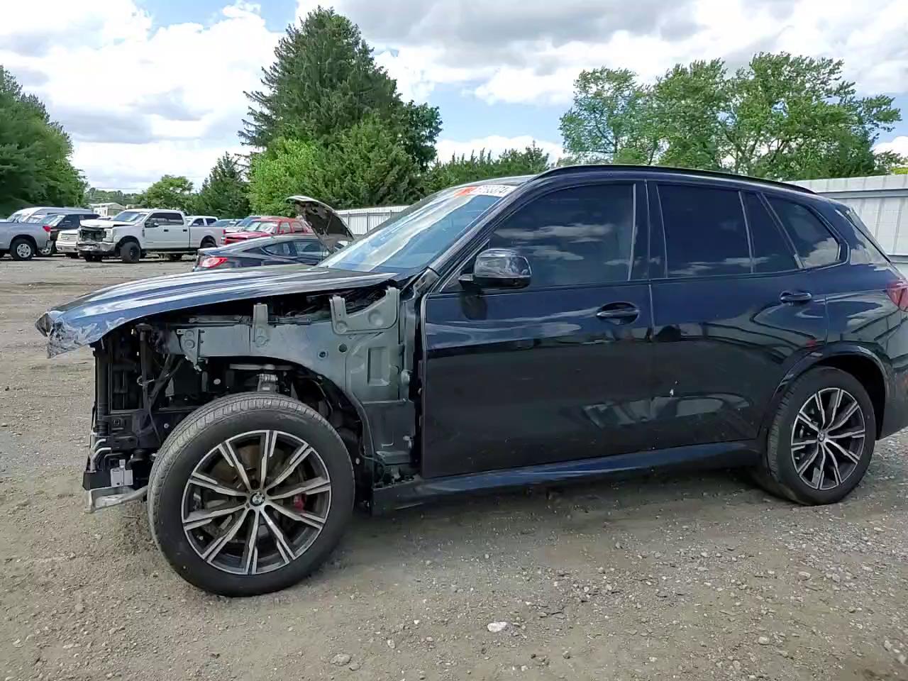 Фото: 5UXCR6C07N9J93993