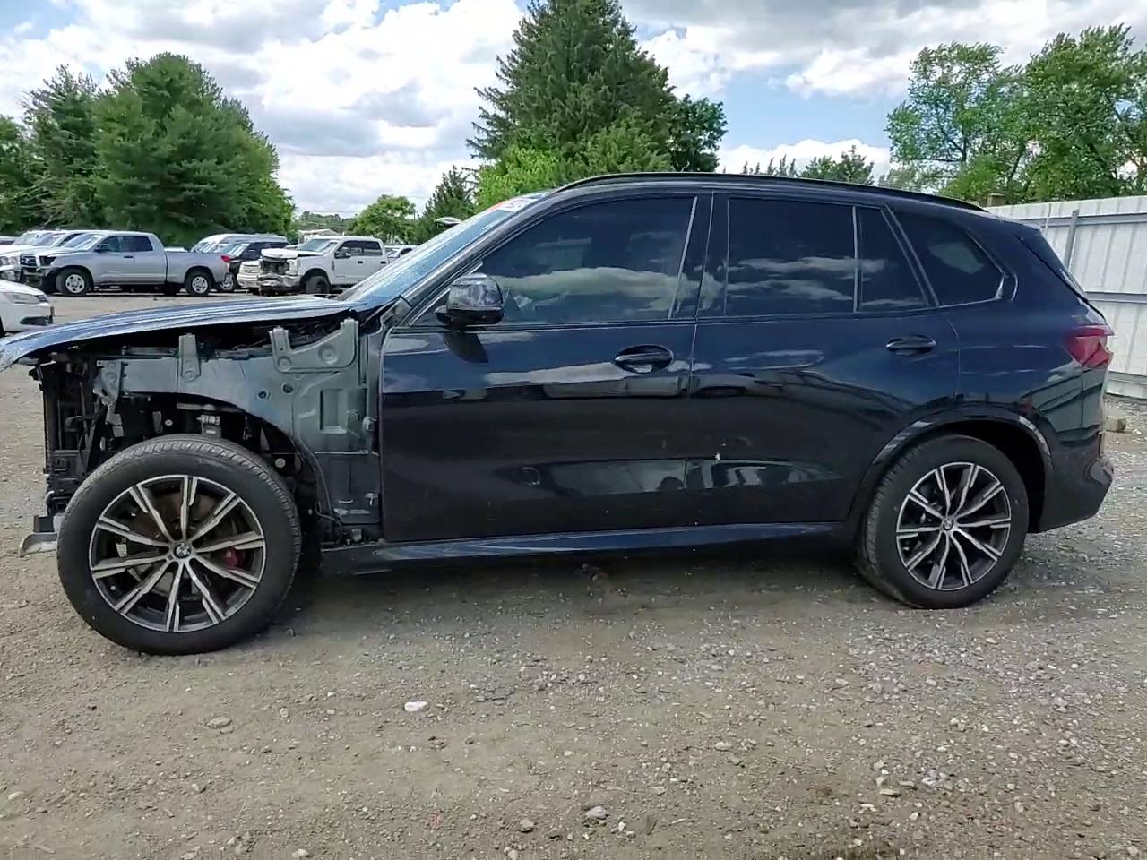 Фото: 5UXCR6C07N9J93993