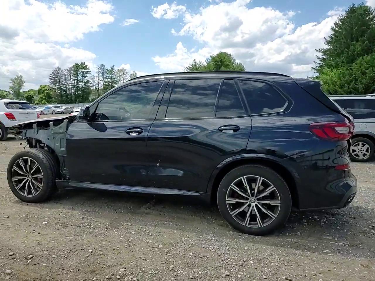 Фото: 5UXCR6C07N9J93993