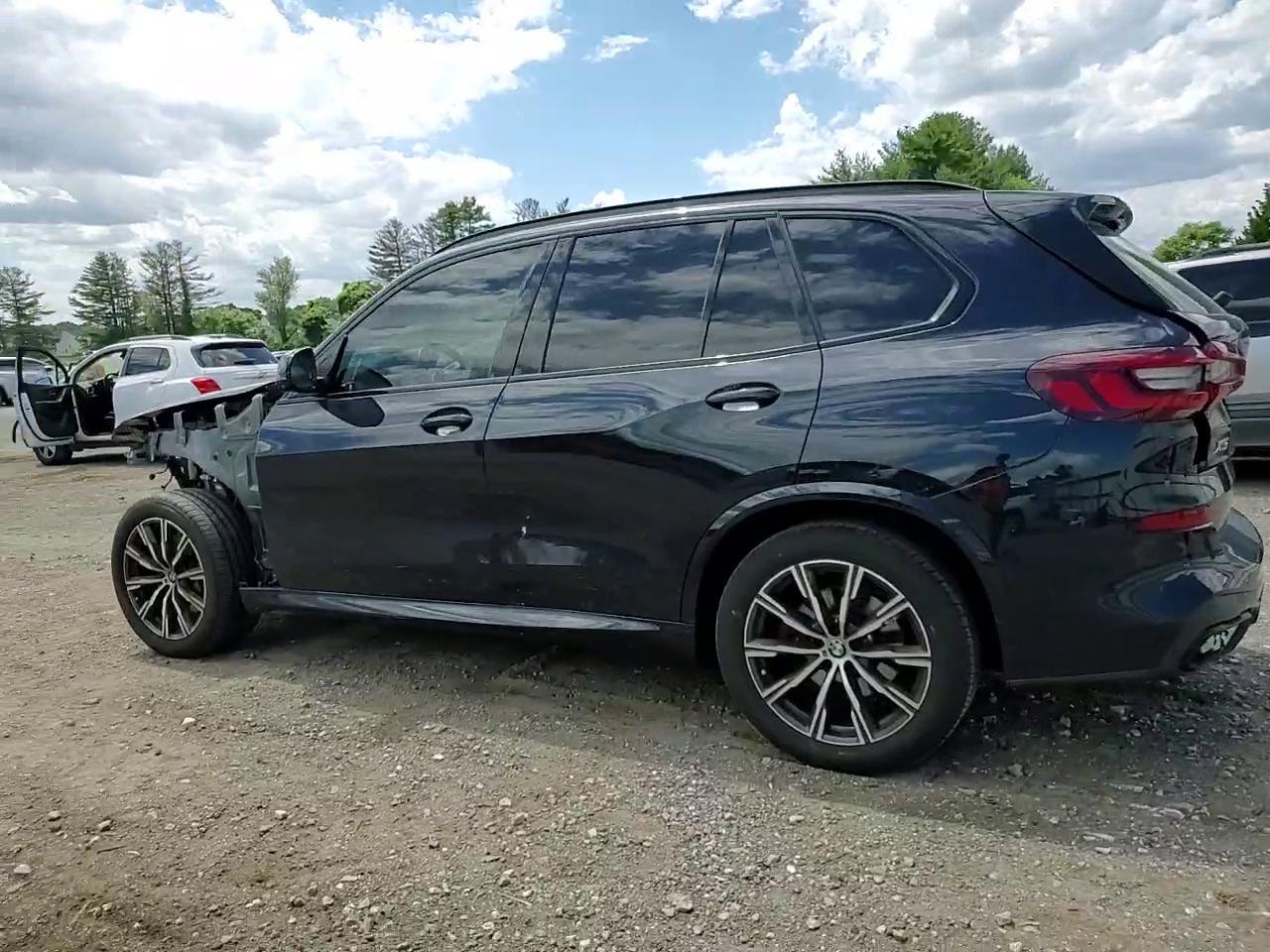 Фото: 5UXCR6C07N9J93993