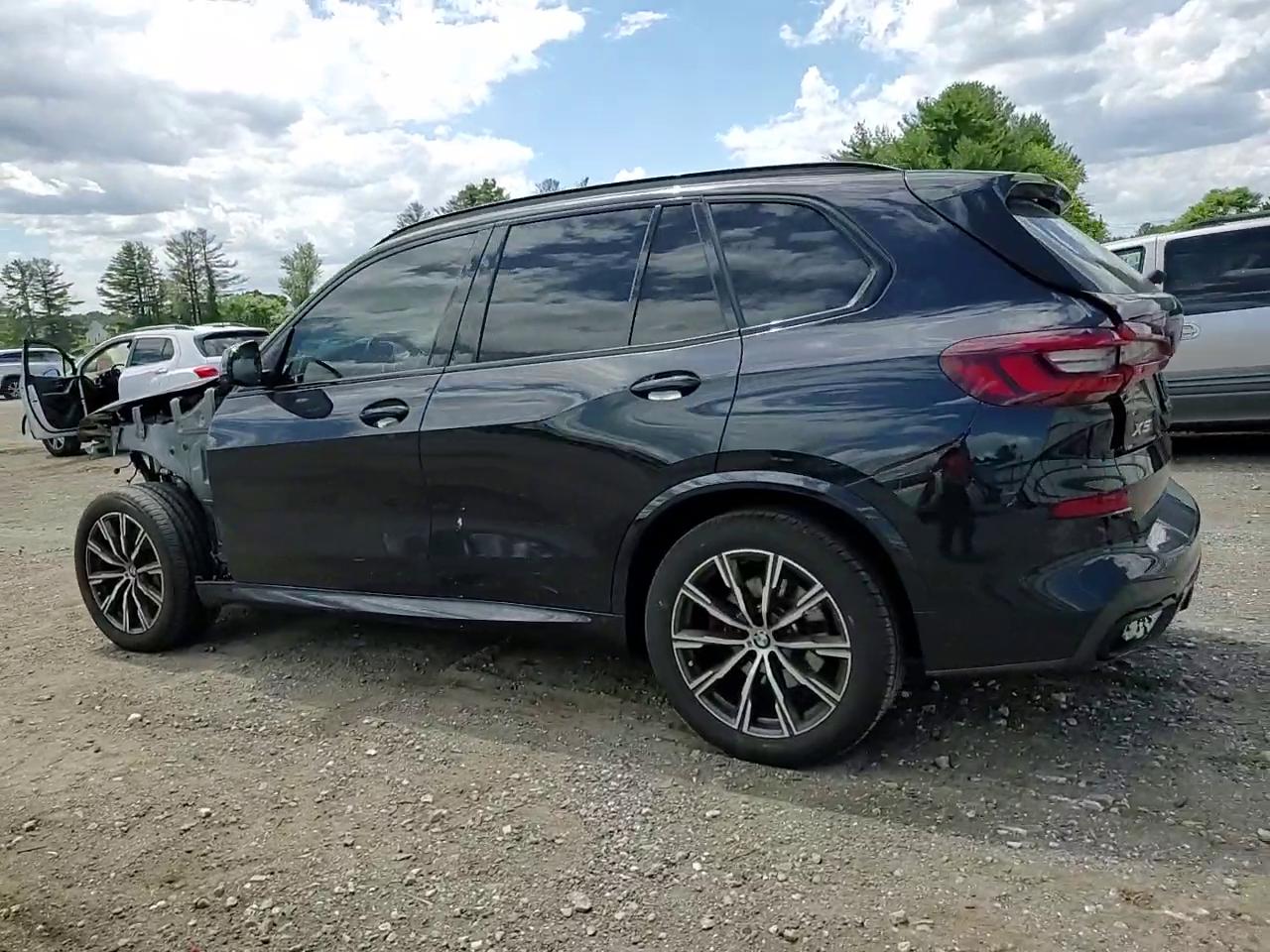 Фото: 5UXCR6C07N9J93993