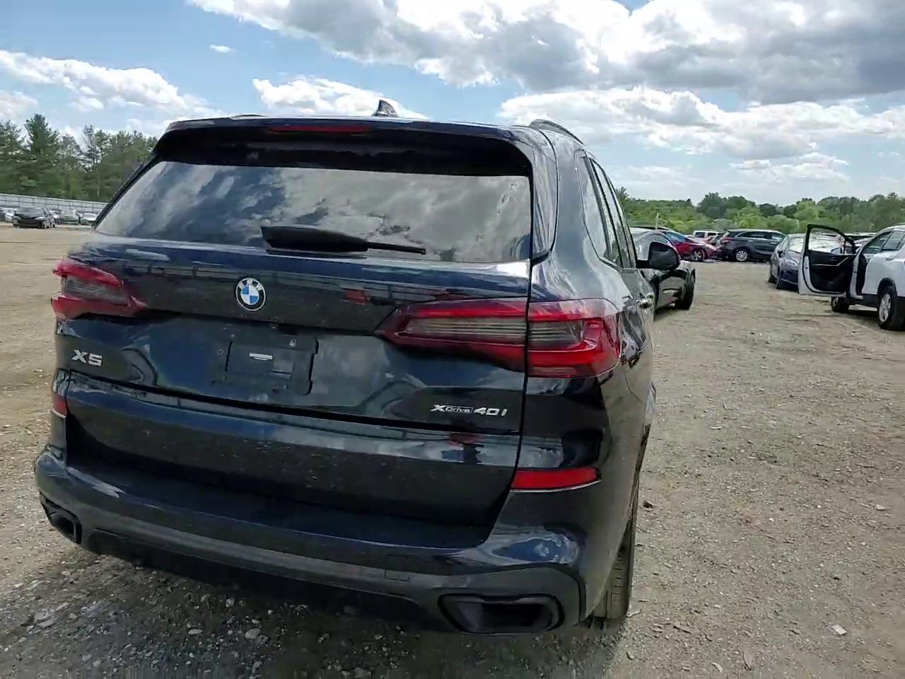 Фото: 5UXCR6C07N9J93993