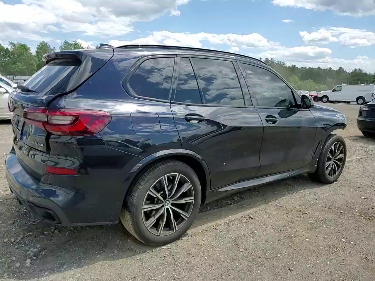 Фото: 5UXCR6C07N9J93993