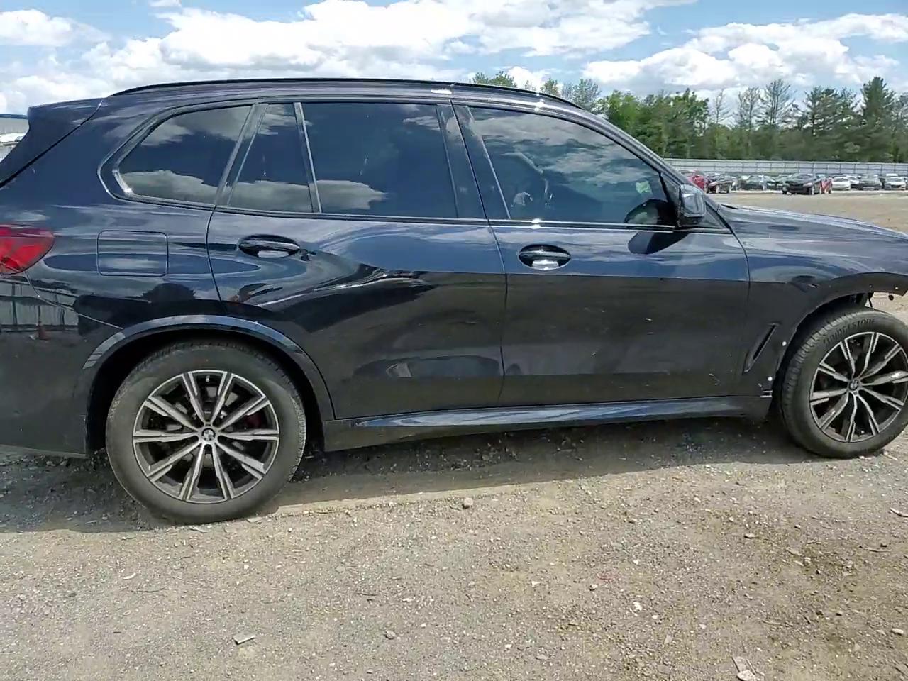 Фото: 5UXCR6C07N9J93993