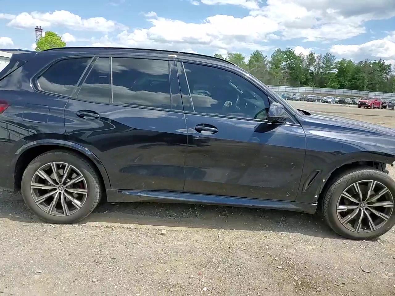 Фото: 5UXCR6C07N9J93993