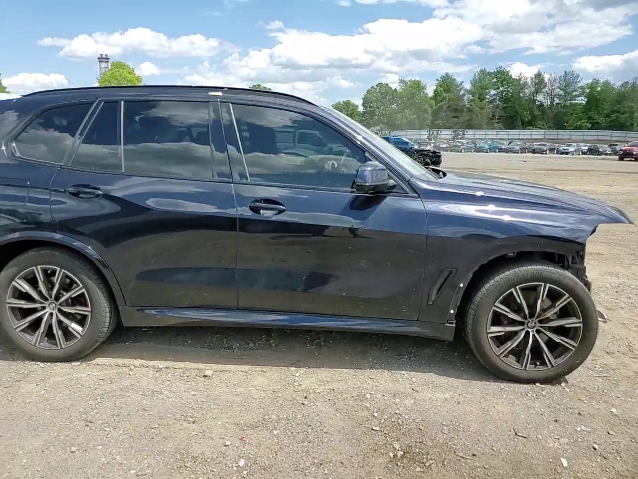 Фото: 5UXCR6C07N9J93993