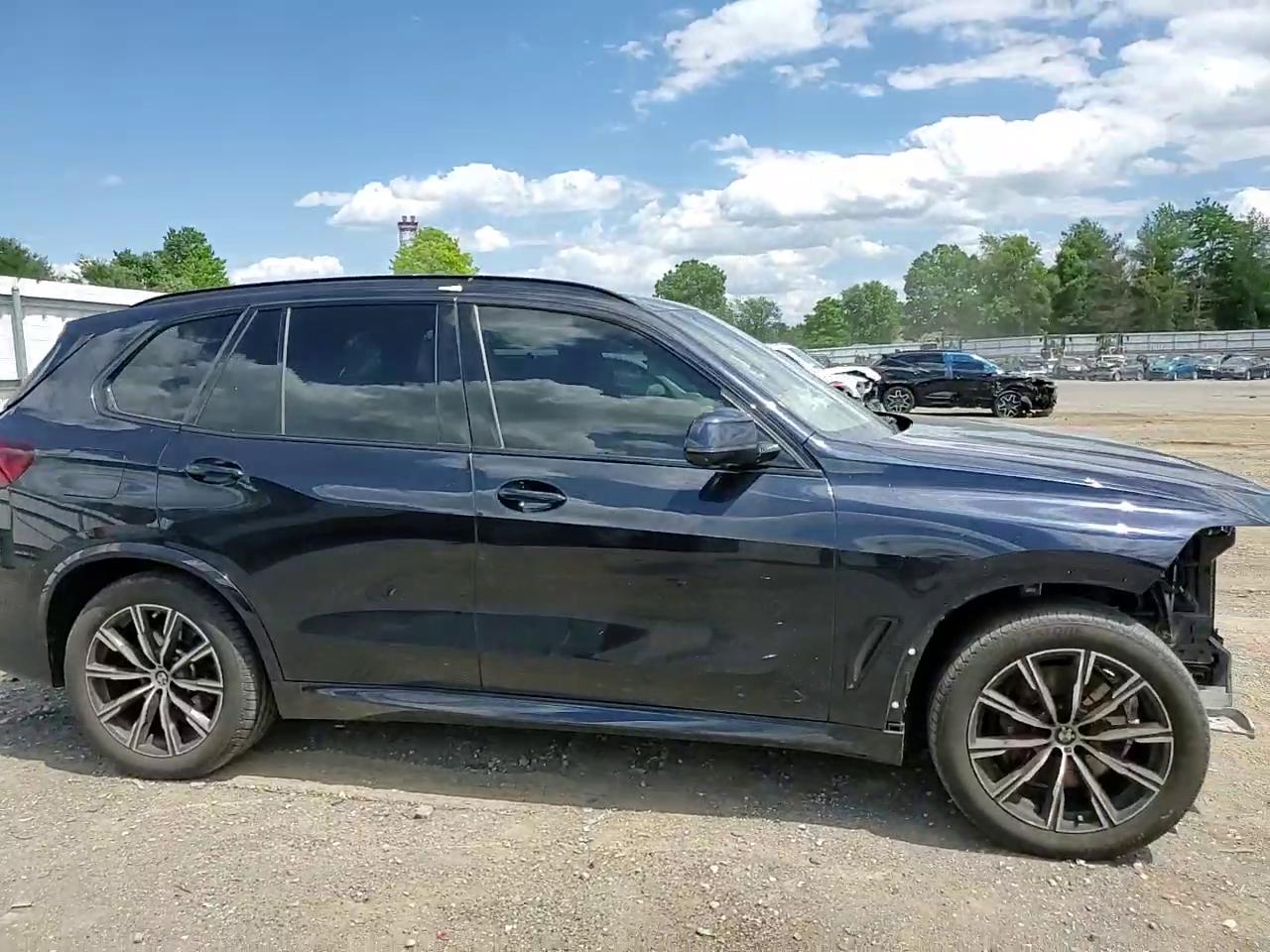 Фото: 5UXCR6C07N9J93993