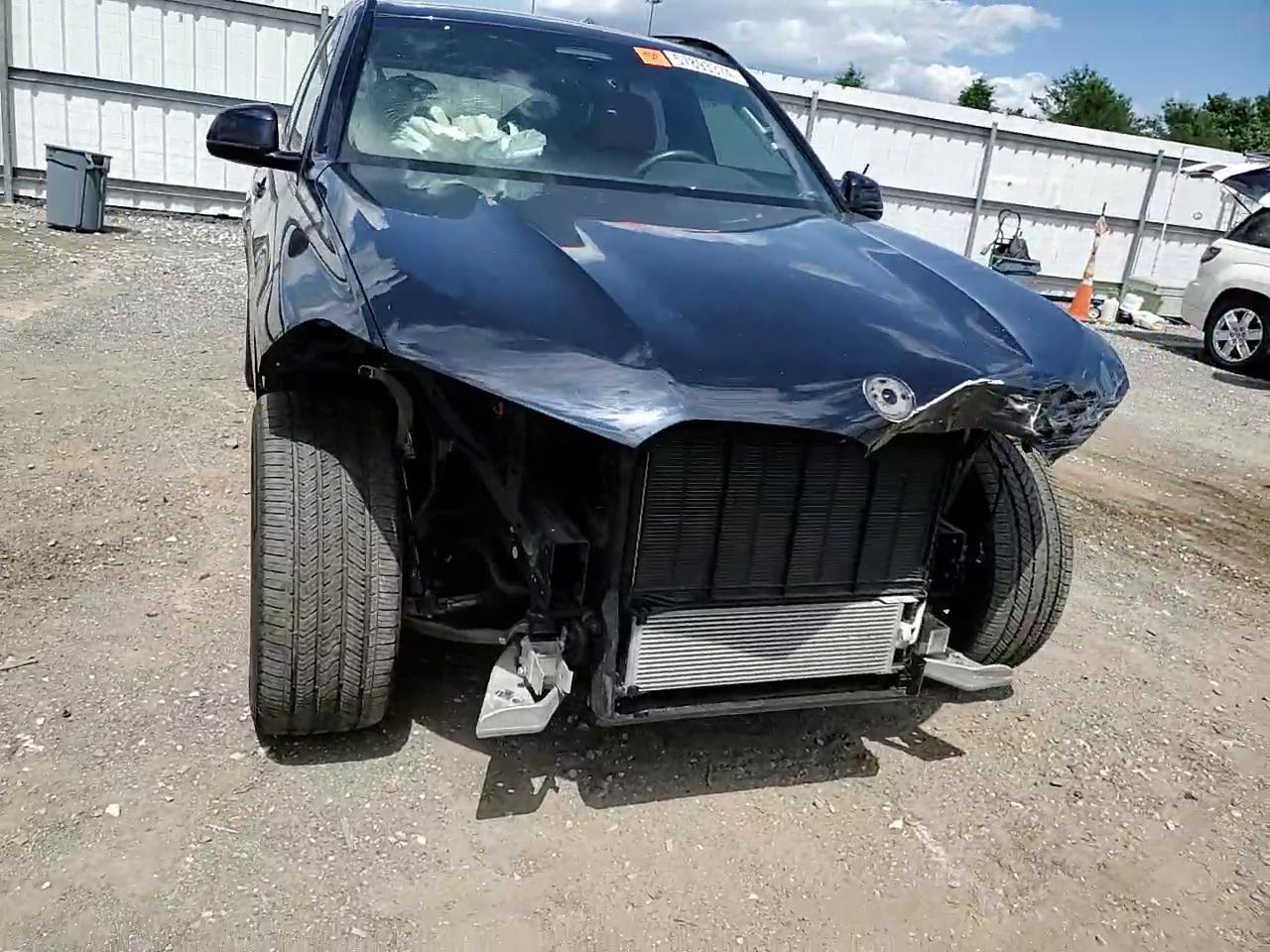 Фото: 5UXCR6C07N9J93993