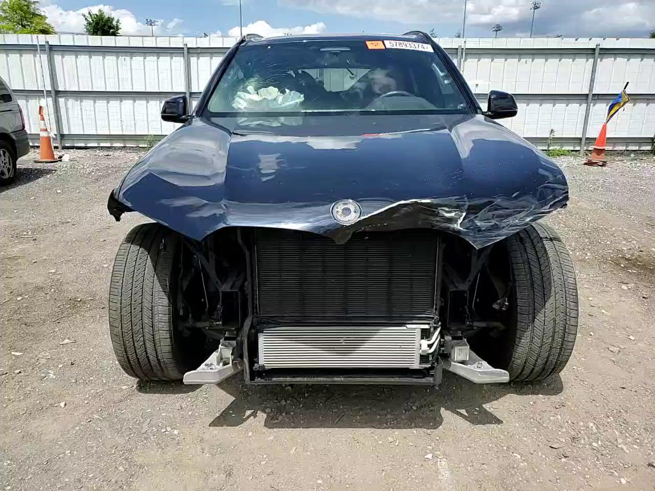 Фото: 5UXCR6C07N9J93993