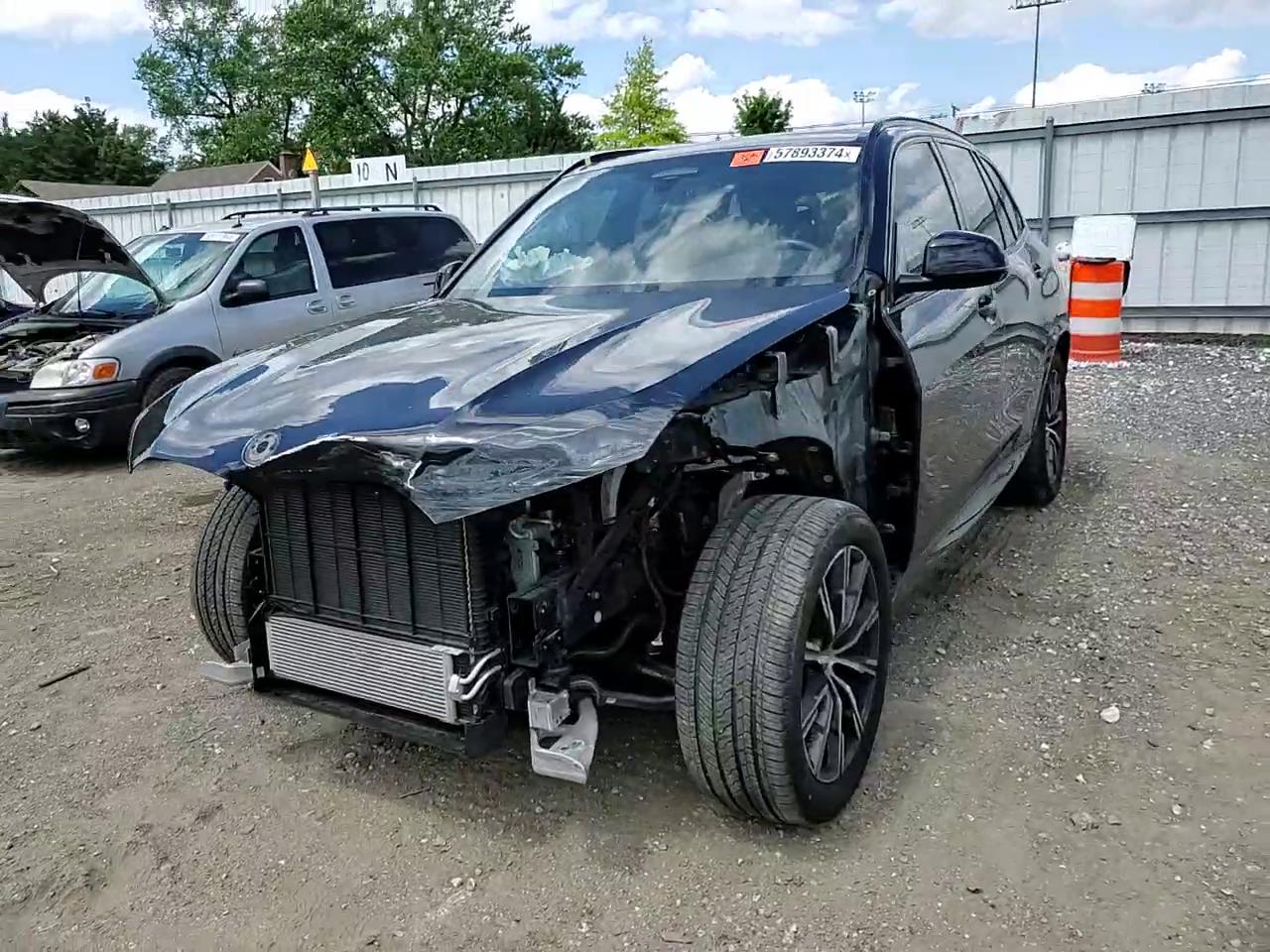 Фото: 5UXCR6C07N9J93993