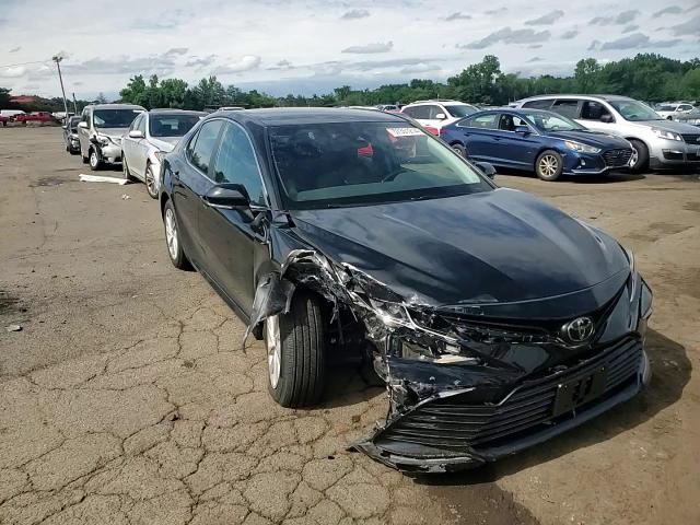 2022 Toyota Camry Le VIN: 4T1R11BK5NU051126 Lot: 57351214