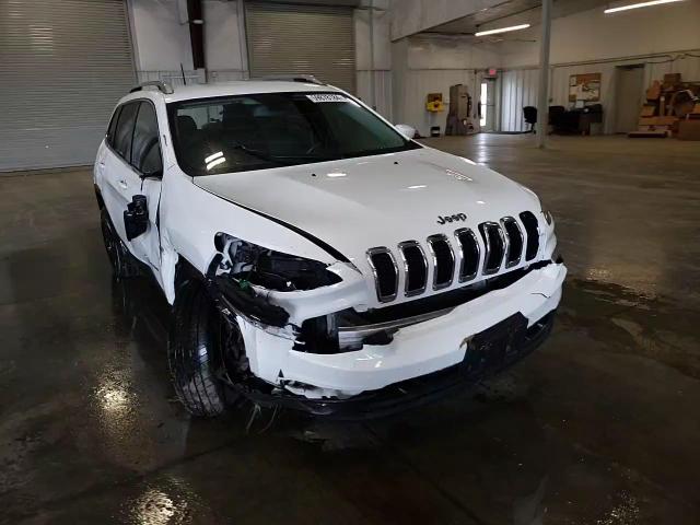 2018 Jeep Cherokee Latitude VIN: 1C4PJMCBXJD529160 Lot: 59878184