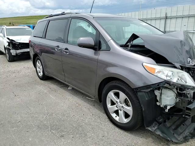 5TDKK3DC2GS695694 2016 Toyota Sienna Le