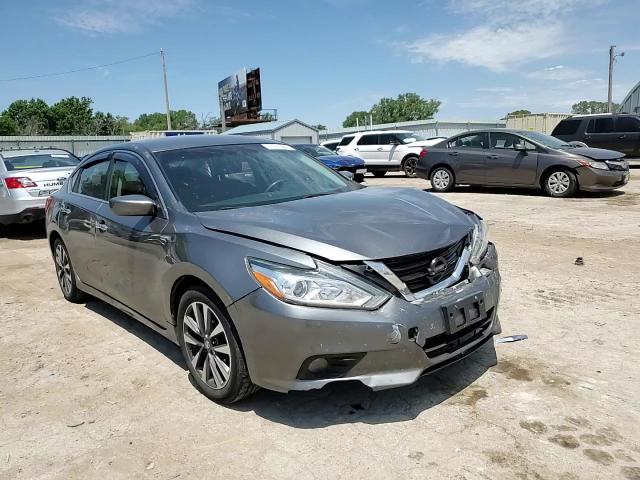 2017 Nissan Altima 2.5 VIN: 1N4AL3AP4HC219715 Lot: 61161364