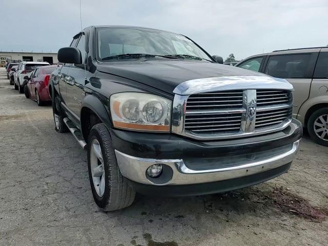 2006 Dodge RAM - Image 11