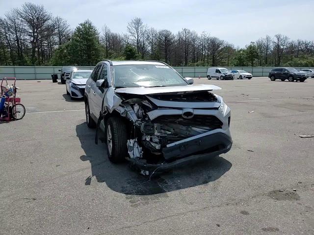2020 Toyota RAV 4 - Image 11