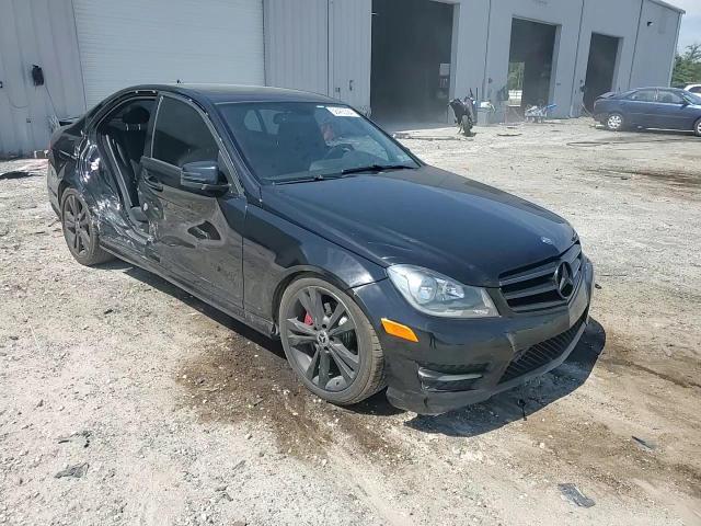 2013 Mercedes-Benz C 300 4Matic VIN: WDDGF8ABXDR264118 Lot: 58465394