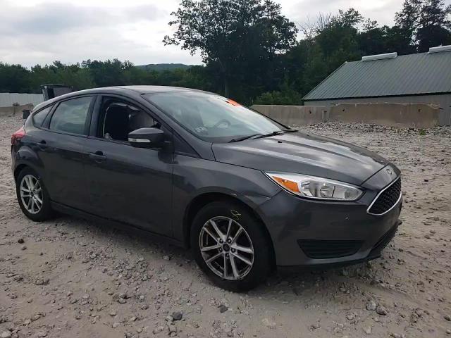 2017 Ford Focus Se VIN: 1FADP3K25HL212163 Lot: 58734974