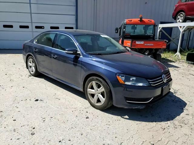 1VWBP7A30DC023320 2013 Volkswagen Passat Se