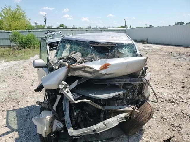 2006 Scion xB - Image 10