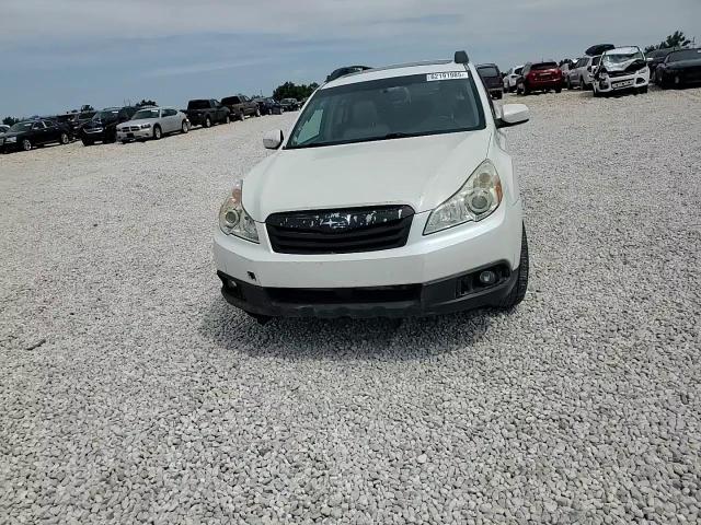 2011 Subaru Outback 2.5I Limited VIN: 4S4BRBLC3B3352650 Lot: 62191985