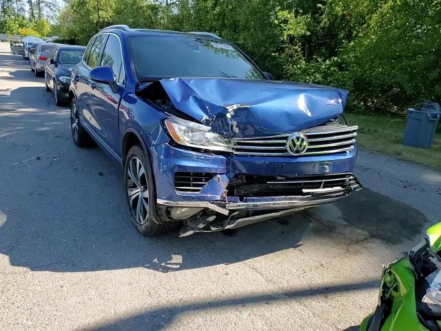 2017 Volkswagen Touareg Wolfsburg VIN: WVGRF7BP0HD004297 Lot: 62791455