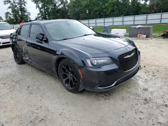 2019 Chrysler 300 Touring VIN: 2C3CCAAG6KH579617 Lot: 62824525