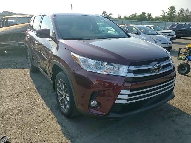 2019 Toyota Highlander Se VIN: 5TDJZRFH3KS983784 Lot: 62874465