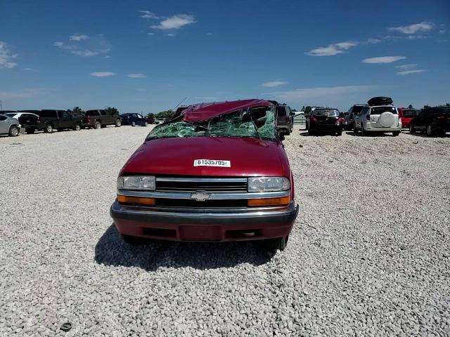 1998 Chevrolet Blazer VIN: 1GNDT13W6WK110683 Lot: 61535705