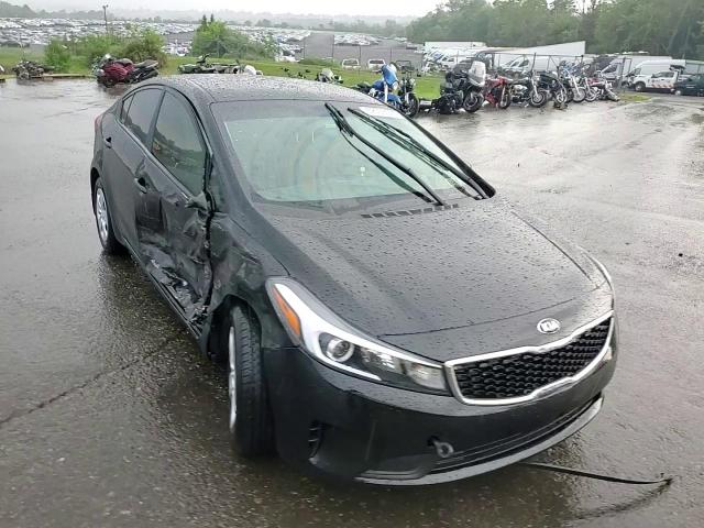 2017 Kia Forte Lx VIN: 3KPFL4A70HE078561 Lot: 62563095