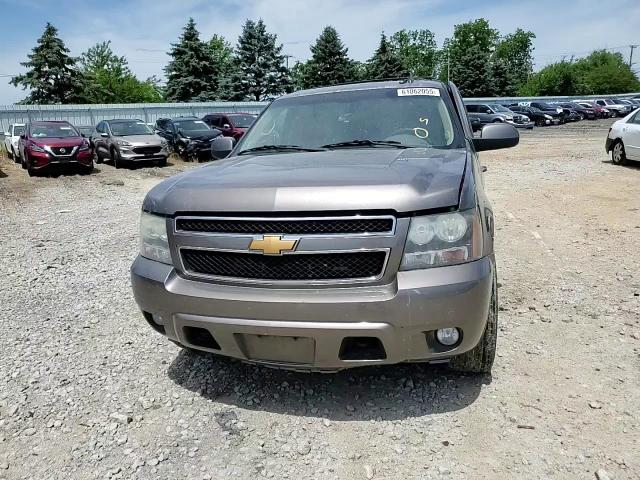 2012 Chevrolet Suburban K1500 Lt VIN: 1GNSKJE78CR102846 Lot: 61062055