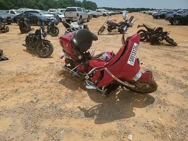 2011 Harley-Davidson Flhtk VIN: 1HD1KEM19BB631317 Lot: 58913175
