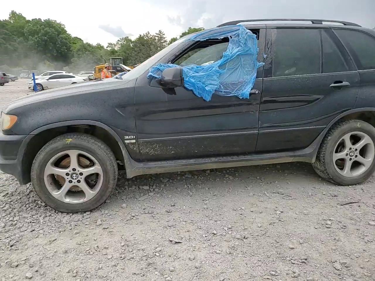 Фото: 5UXFA535X3LV97087