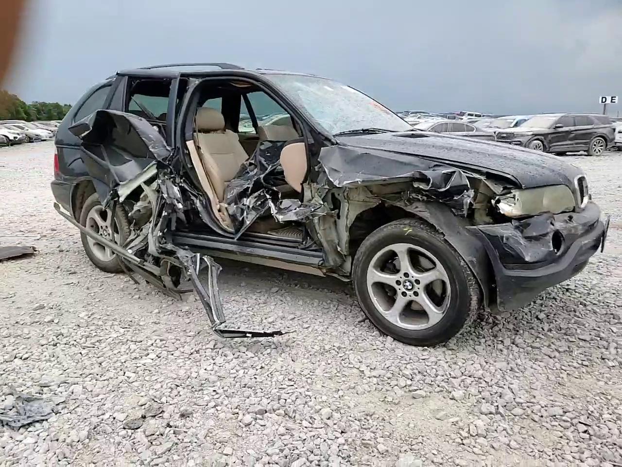 Фото: 5UXFA535X3LV97087