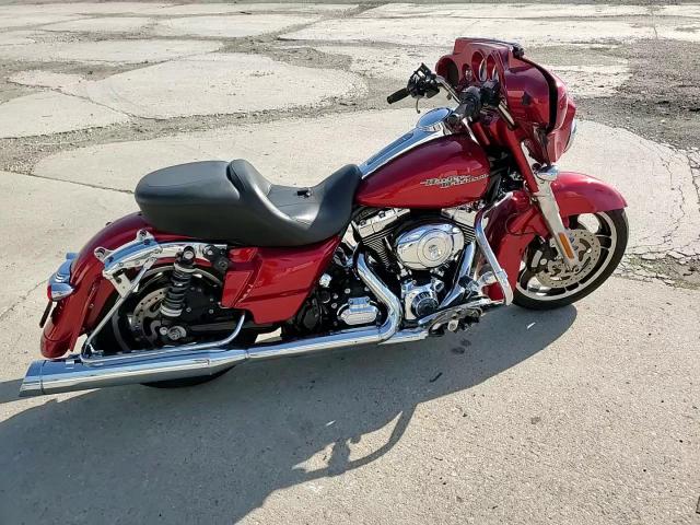 2013 Harley-Davidson Flhx Street Glide VIN: 1HD1KBM17DB693817 Lot: 61920495