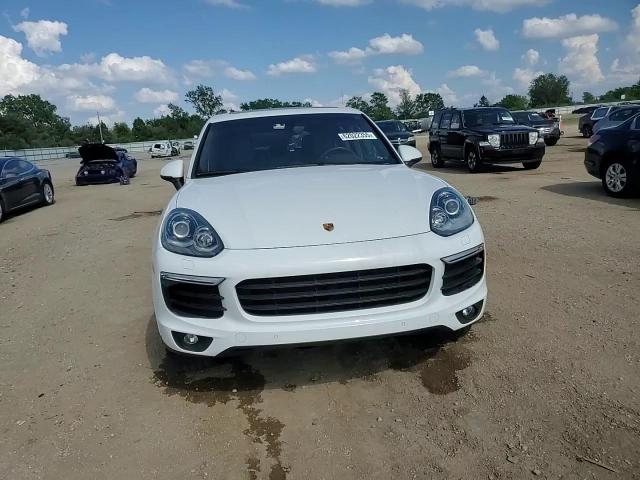 2017 Porsche Cayenne VIN: WP1AA2A21HKA82221 Lot: 62022355
