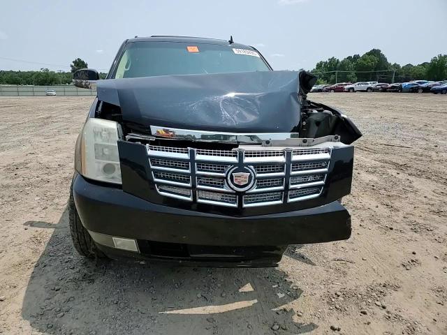2008 Cadillac Escalade Luxury VIN: 1GYFK63878R245792 Lot: 59189495
