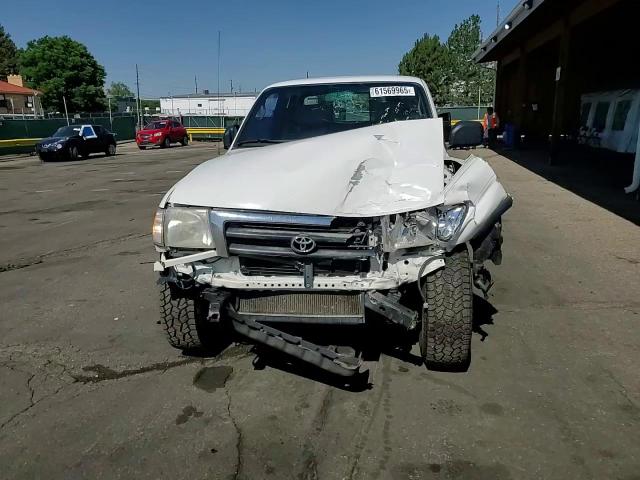 2000 Toyota Tacoma Xtracab VIN: 5TEWN72N5YZ700640 Lot: 61569965