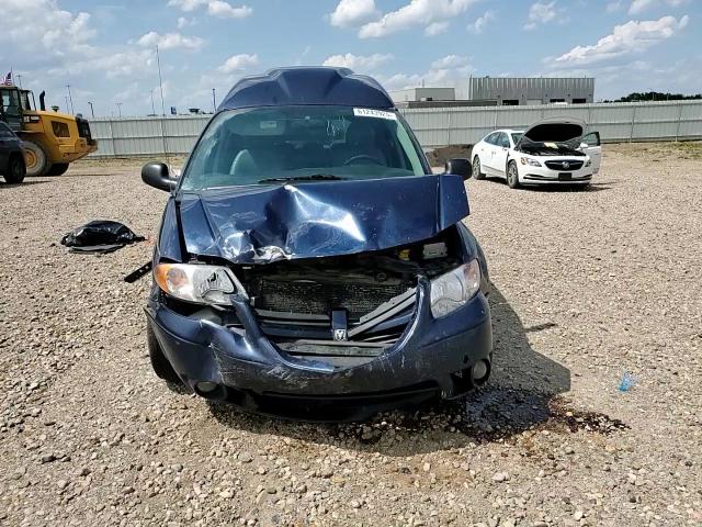 2005 Dodge Grand Caravan Sxt VIN: 2D4GP44L95R424704 Lot: 61243925