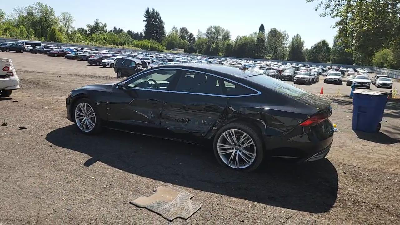 Фото: WAUR2AF2XKN053081